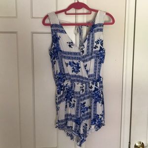 TJMaxx Mimi Chica Floral Romper
